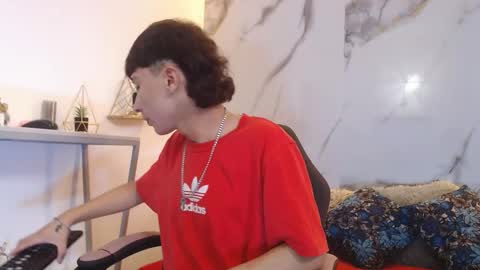 xandergrey8 online show from 03/23/26, 07:18