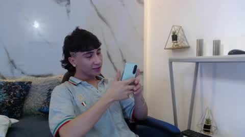 xandergrey8 online show from 04/19/26, 07:38