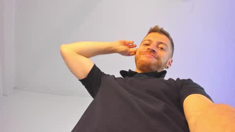 xandergunn online show from 01/11/25, 01:43