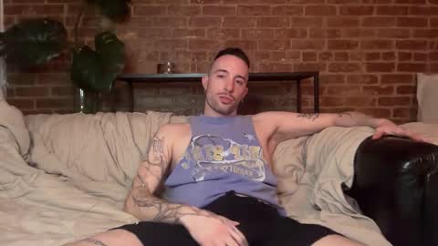 Snapshot of xanderxnyc chatting on 01/16/26, 02:04 xanderxnyc online show from 01/16/26, 02:04