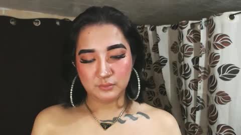 Snapshot of xasianempressx chatting on 01/11/25, 11:56 Nira NOT INTO CHEAP GUYS online show from 01/11/25, 11:56