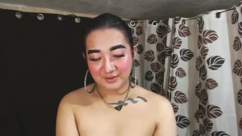 Snapshot of xasianempressx chatting on 01/28/25, 12:05 Nira NOT INTO CHEAP GUYS online show from 01/28/25, 12:05