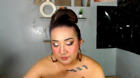 Nira   NOT INTO CHEAP GUYS  online show from 07/14/26, 06:13