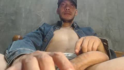 Snapshot of xavicock24 chatting on 05/06/26, 04:19 xavicock24 online show from 05/06/26, 04:19