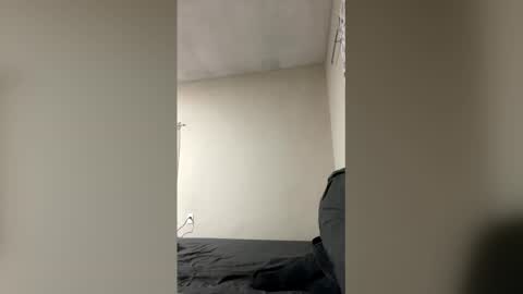 xavier2482 online show from 04/20/26, 12:57