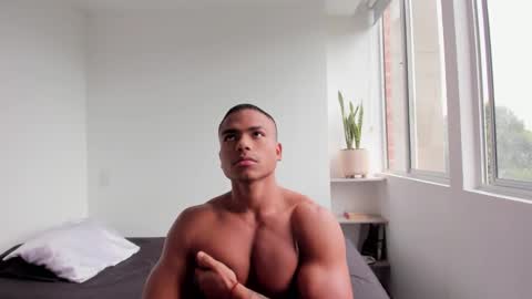 Xavier online show from 02/04/25, 12:44