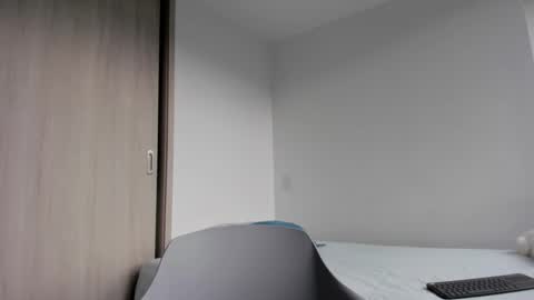 Xavier online show from 02/17/25, 07:42