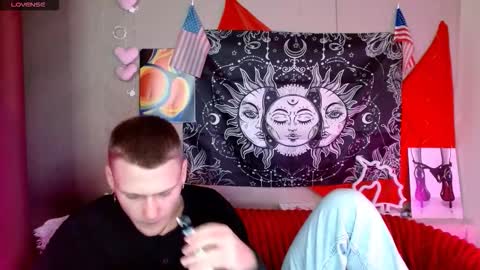 xavier_night81 online show from 10/16/25, 07:20