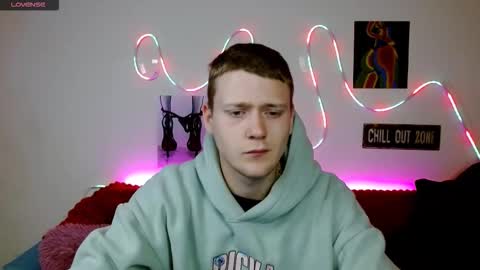 xavier_night81 online show from 11/20/25, 01:11