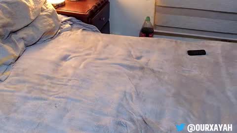 XAYAH online show from 09/18/25, 02:35