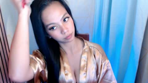 Snapshot of xblaire chatting on 04/24/26, 09:17 Blaire online show from 04/24/26, 09:17