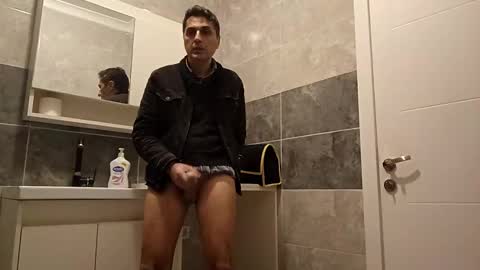 Snapshot of xcandy779 chatting on 11/12/25, 03:12 Xcandy779 online show from 11/12/25, 03:12