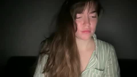 xcharliesa online show from 11/19/25, 08:31