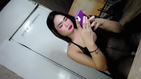 Snapshot of xchinita_kyanggx chatting on 02/07/25, 07:27 kianna online show from 02/07/25, 07:27