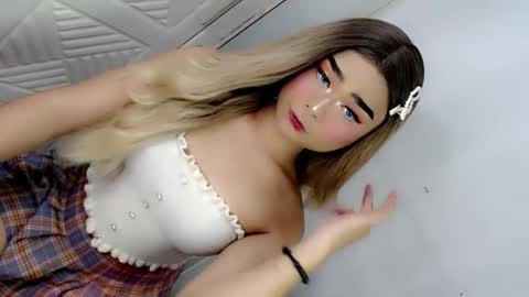 Snapshot of xchinita_kyanggx chatting on 03/06/25, 10:30 kianna online show from 03/06/25, 10:30