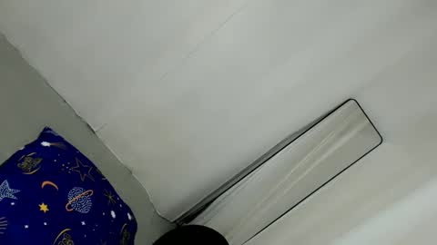 Snapshot of xchinita_kyanggx chatting on 10/20/25, 08:42 kianna online show from 10/20/25, 08:42