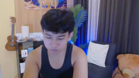 Snapshot of xcigbatecum chatting on 10/11/25, 03:10 Charlie online show from 10/11/25, 03:10