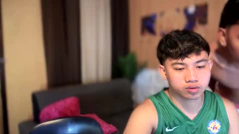 Snapshot of xcigbatecum chatting on 11/13/25, 05:23 Charlie online show from 11/13/25, 05:23