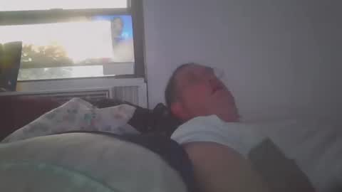 XC0mpDrgnX69 online show from 10/15/25, 10:10