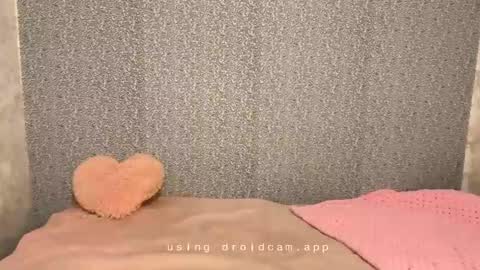 Snapshot of xelindria chatting on 12/13/25, 08:47 Helen online show from 12/13/25, 08:47