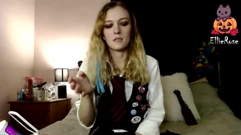 EllieeRose online show from 10/11/25, 11:36
