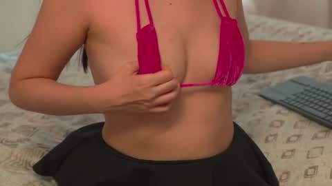 XENIALA online show from 07/02/26, 04:46