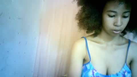 xenna610827 online show from 02/05/25, 12:49