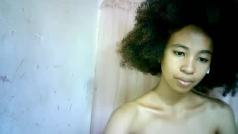 xenna610827 online show from 02/11/25, 04:56