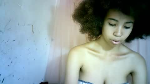 xenna610827 online show from 02/19/25, 08:55