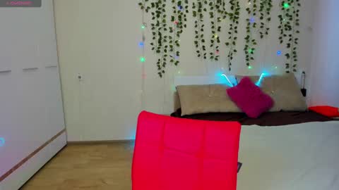 Snapshot of xeva_angelx chatting on 03/06/25, 03:57 Xeva Angels online show from 03/06/25, 03:57