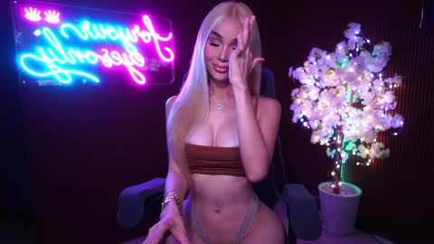 Anne online show from 06/04/26, 02:39