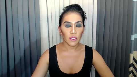 GWEN THOMPSON .......   online show from 02/03/25, 12:15