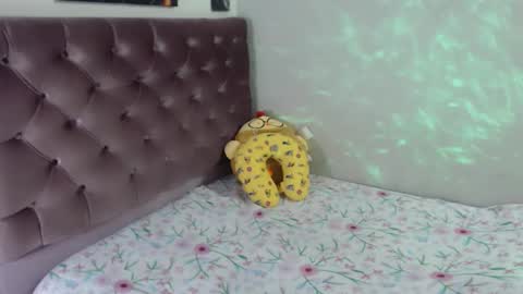 Snapshot of xia_abbey chatting on 01/15/25, 11:19 Xia online show from 01/15/25, 11:19