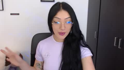 Snapshot of xia_abbey chatting on 11/20/25, 05:56 Xia online show from 11/20/25, 05:56