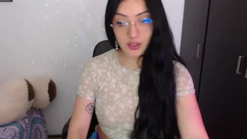 Snapshot of xia_abbey chatting on 11/23/25, 10:20 Xia online show from 11/23/25, 10:20