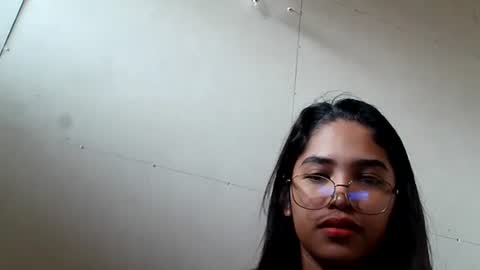 xiaomeee online show from 10/27/25, 10:25