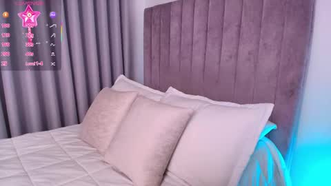 XIMENA LOPEZ online show from 05/24/26, 11:21