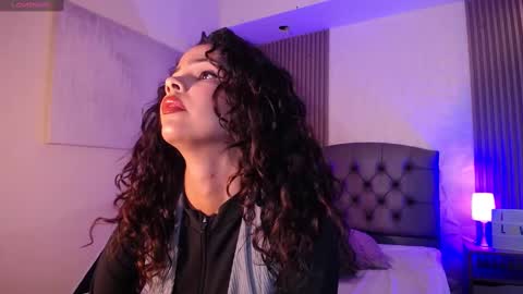 Mia Vega online show from 02/13/25, 09:06