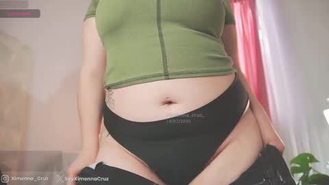 Snapshot of ximenna_cruz_ chatting on 02/15/25, 08:01 Xime Independent Artist online show from 02/15/25, 08:01