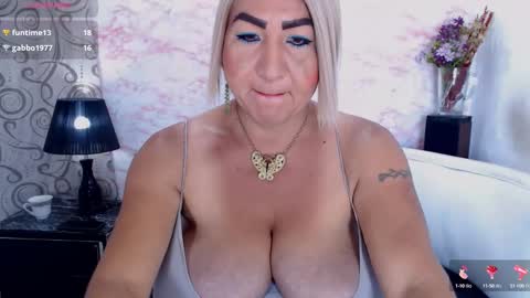 XIOMY   give LIKE on my page online show from 01/12/25, 02:41