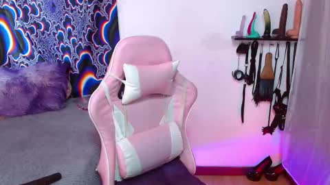 Snapshot of xizette_rotic chatting on 10/02/25, 05:09 xizette online show from 10/02/25, 05:09