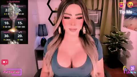 Snapshot of xjackiehugesuckerx chatting on 06/20/26, 09:23 Sweetjackie dont forget to fallow me online show from 06/20/26, 09:23