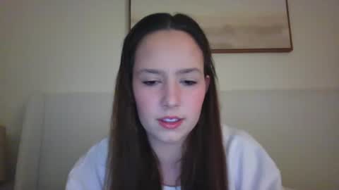 kateleigh online show from 10/15/25, 08:09