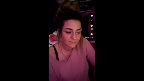 Snapshot of xkittymeowz chatting on 12/17/25, 05:02 xkittymeowz online show from 12/17/25, 05:02