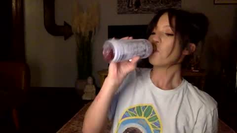 xLacyy online show from 12/18/24, 03:15