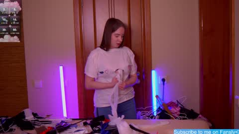 xlanabunny online show from 01/24/25, 11:48