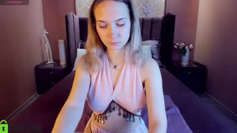 Linda online show from 02/10/25, 01:55