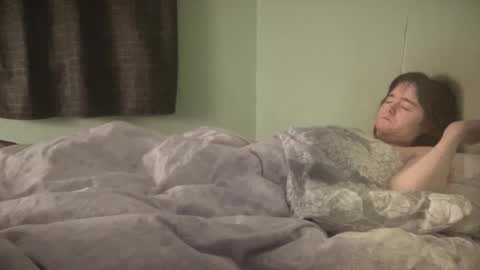 Luna online show from 02/01/26, 01:59