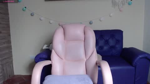 lunna online show from 01/26/25, 08:23