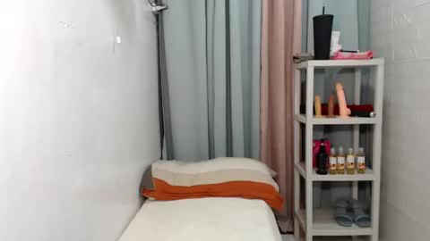 Maxie online show from 03/16/26, 06:01